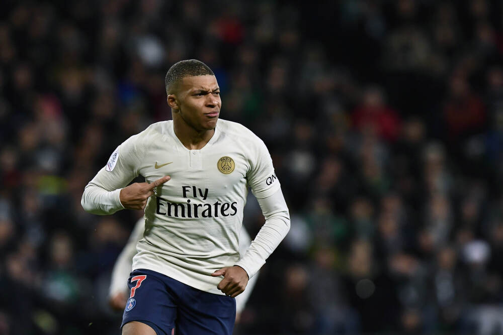 近万元LV运动鞋穿出“血泪教训”：消费心理学揭秘奢侈品售后为何让人心寒